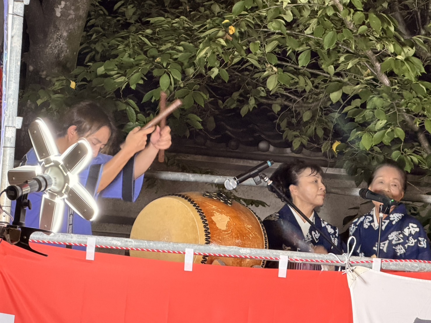 2029.8.23 東大阪市 弥生公園地蔵尊盆踊りの追加写真 3